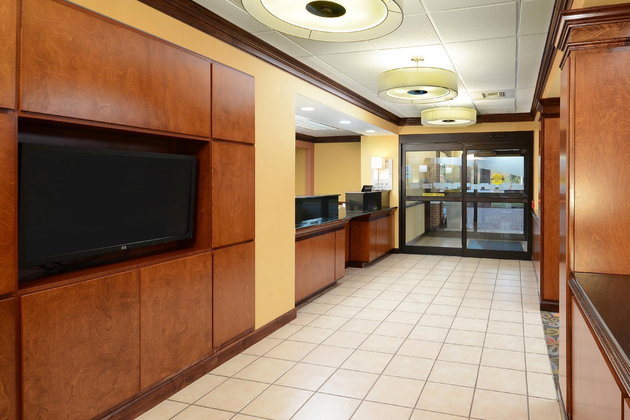 Holiday Inn Express Richmond I-64 Short Pump Area, An Ihg Hotel Exteriör bild