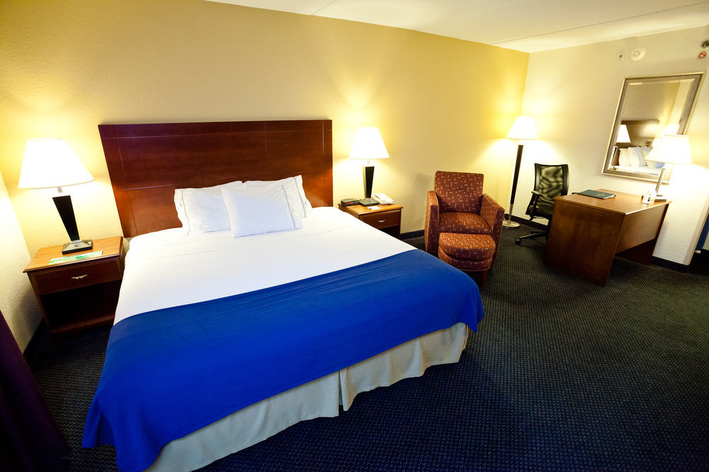 Holiday Inn Express Richmond I-64 Short Pump Area, An Ihg Hotel Exteriör bild