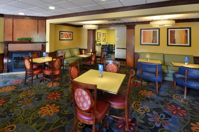 Holiday Inn Express Richmond I-64 Short Pump Area, An Ihg Hotel Exteriör bild